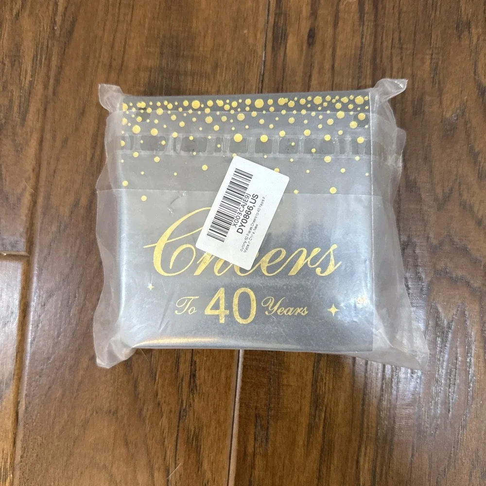 40th Birthday Napkins 60 Pack 5 x‎ 5 Black & Gold Foil Cake Food Cheers 40 Years